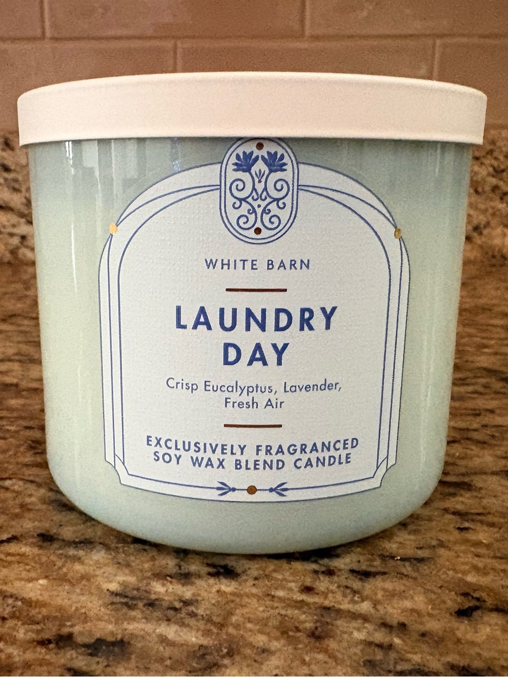 B&BW/White Barn Laundry Day 3-wick Candle